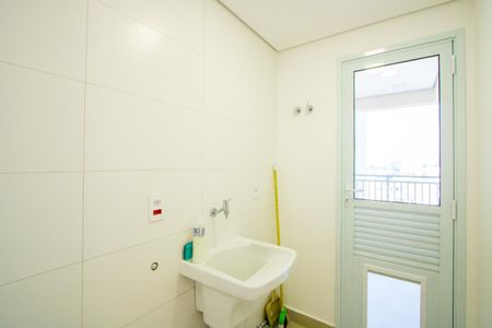 Apartamento à venda com 79m², 2 quartos e 2 vagasÁrea de serviço