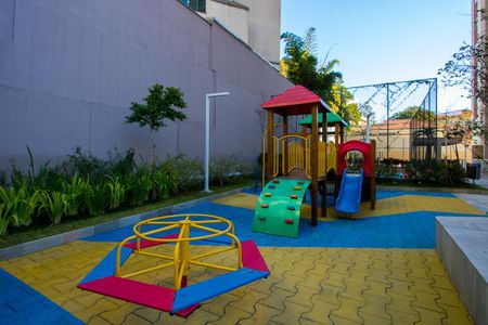 Apartamento à venda com 79m², 2 quartos e 2 vagasÁrea comum - Playground