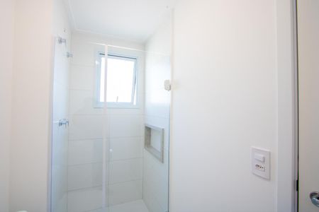 Apartamento à venda com 79m², 2 quartos e 2 vagasBanheiro do quarto 1