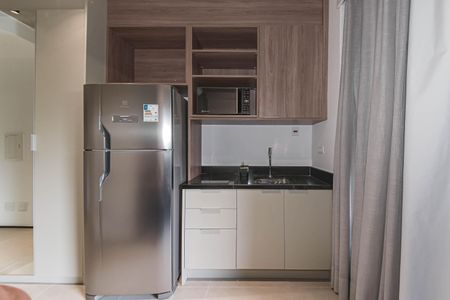 Studio - Cozinha de kitnet/studio para alugar com 2 quartos, 30m² em Santo Amaro, São Paulo