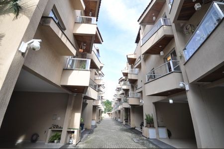 Casa de condomínio à venda com 177m², 3 quartos e 2 vagasCondomínio