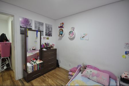 Casa de condomínio à venda com 177m², 3 quartos e 2 vagasQuarto 2