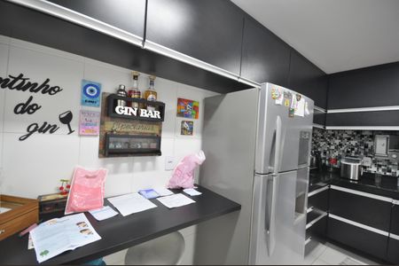 Casa de condomínio à venda com 177m², 3 quartos e 2 vagasCozinha