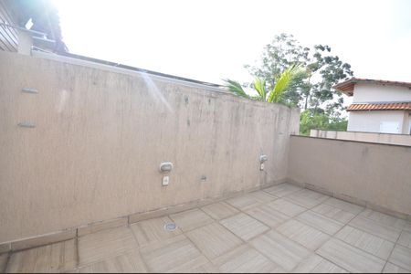 Casa de condomínio à venda com 177m², 3 quartos e 2 vagasTerraço