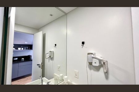 Banheiro de kitnet/studio para alugar com 1 quarto, 29m² em Macedo, Guarulhos