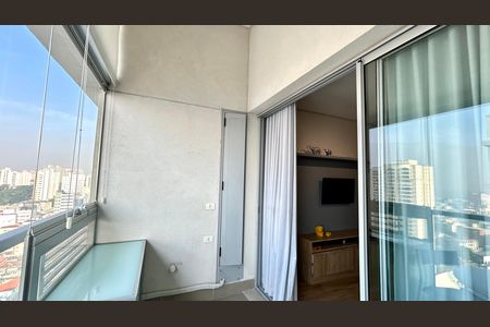 Studio para alugar com 29m², 1 quarto e sem vaga Studio para alugar com 29m², 1 quarto e sem vagaVaranda