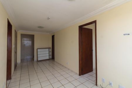 Sala de apartamento à venda com 3 quartos, 56m² em Guaianases, São Paulo