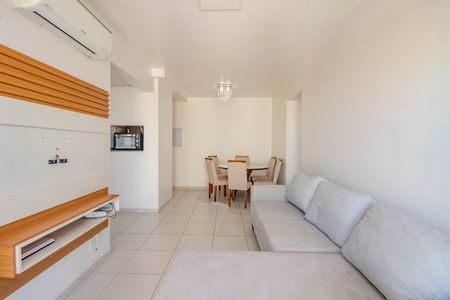 Sala de apartamento à venda com 2 quartos, 62m² em Santa Maria Goretti, Porto Alegre