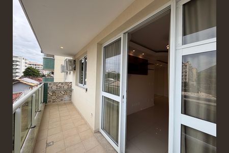 Sala - Varanda  de apartamento para alugar com 3 quartos, 85m² em Freguesia (jacarepaguá), Rio de Janeiro