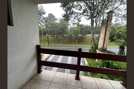 Casa de condomínio para alugar com 571m², 3 quartos e 4 vagas Casa de condomínio para alugar com 571m², 3 quartos e 4 vagasVaranda da Suíte 1