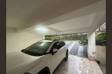 Casa de condomínio para alugar com 571m², 3 quartos e 4 vagas Casa de condomínio para alugar com 571m², 3 quartos e 4 vagasGaragem