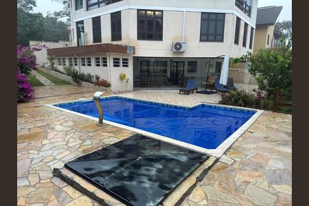 Casa de condomínio para alugar com 571m², 3 quartos e 4 vagas Casa de condomínio para alugar com 571m², 3 quartos e 4 vagasPiscina