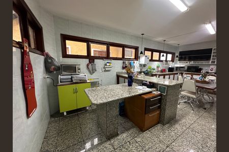 Casa de condomínio para alugar com 571m², 3 quartos e 4 vagas Casa de condomínio para alugar com 571m², 3 quartos e 4 vagasCozinha