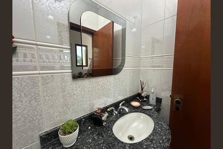 Casa de condomínio para alugar com 571m², 3 quartos e 4 vagas Casa de condomínio para alugar com 571m², 3 quartos e 4 vagasLavabo
