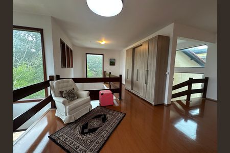 Casa de condomínio para alugar com 571m², 3 quartos e 4 vagas Casa de condomínio para alugar com 571m², 3 quartos e 4 vagasSala 2