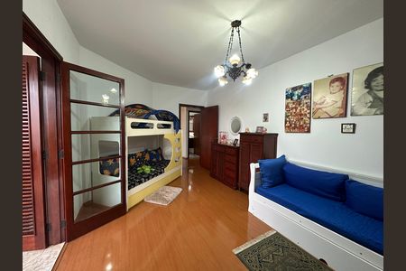 Casa de condomínio para alugar com 571m², 3 quartos e 4 vagas Casa de condomínio para alugar com 571m², 3 quartos e 4 vagasQuarto 1