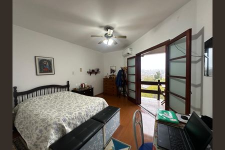Casa de condomínio para alugar com 571m², 3 quartos e 4 vagas Casa de condomínio para alugar com 571m², 3 quartos e 4 vagasSuíte 2
