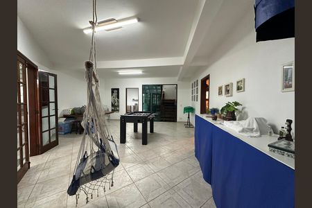 Casa de condomínio para alugar com 571m², 3 quartos e 4 vagas Casa de condomínio para alugar com 571m², 3 quartos e 4 vagasÁrea comum