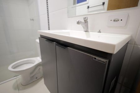 Apartamento à venda com 53m², 2 quartos e 1 vaga Apartamento à venda com 53m², 2 quartos e 1 vagaBanheiro