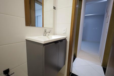 Apartamento à venda com 53m², 2 quartos e 1 vaga Apartamento à venda com 53m², 2 quartos e 1 vagaBanheiro