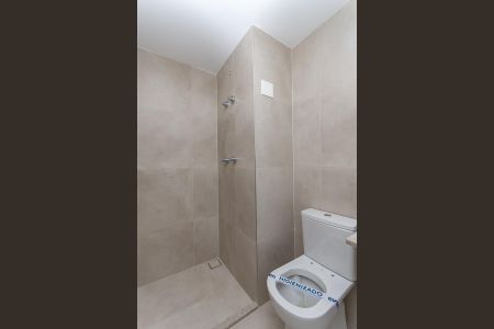 Apartamento à venda com 141m², 3 quartos e 2 vagas Apartamento à venda com 141m², 3 quartos e 2 vagasBanheiro do quarto 2 Suíte