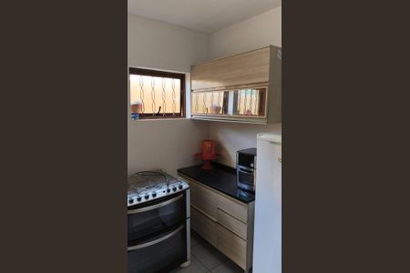 Casa à venda com 183m², 3 quartos e 3 vagas Casa à venda com 183m², 3 quartos e 3 vagasQuarto de Serviço