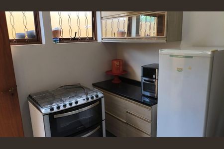 Casa à venda com 183m², 3 quartos e 3 vagas Casa à venda com 183m², 3 quartos e 3 vagasQuarto de Serviço