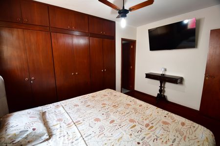 Casa à venda com 183m², 3 quartos e 3 vagasQuarto 3 - Suíte