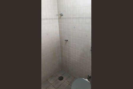 Casa à venda com 183m², 3 quartos e 3 vagas Casa à venda com 183m², 3 quartos e 3 vagasBanheiro de serviço