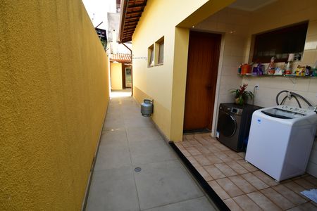 Casa à venda com 183m², 3 quartos e 3 vagasÁrea de Serviço