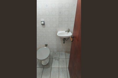 Casa à venda com 183m², 3 quartos e 3 vagas Casa à venda com 183m², 3 quartos e 3 vagasBanheiro de serviço