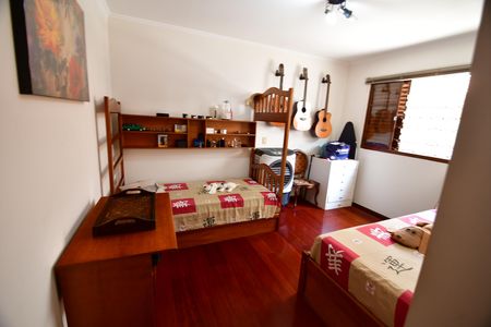 Casa à venda com 183m², 3 quartos e 3 vagasQuarto 1