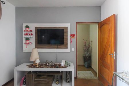 Casa à venda com 125m², 3 quartos e 2 vagasSala