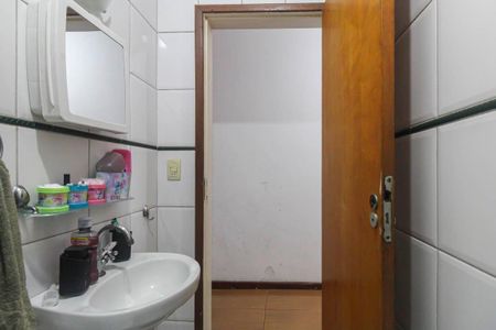 Casa à venda com 125m², 3 quartos e 2 vagasBanheiro