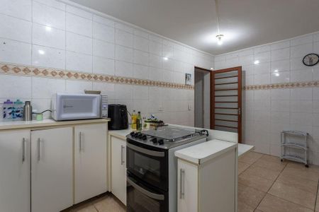 Casa à venda com 180m², 4 quartos e 3 vagas Casa à venda com 180m², 4 quartos e 3 vagasCozinha