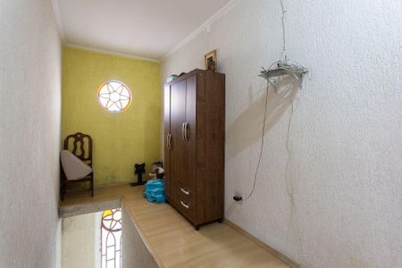Casa à venda com 180m², 4 quartos e 3 vagas Casa à venda com 180m², 4 quartos e 3 vagasQuarto