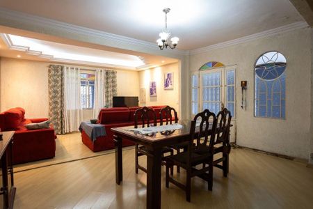 Sala de Jantar de casa à venda com 4 quartos, 180m² em Campo Limpo, São Paulo