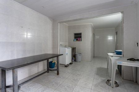 Casa à venda com 180m², 4 quartos e 3 vagas Casa à venda com 180m², 4 quartos e 3 vagasÁrea de Serviço