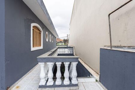 Casa à venda com 180m², 4 quartos e 3 vagas Casa à venda com 180m², 4 quartos e 3 vagasÁrea Externa