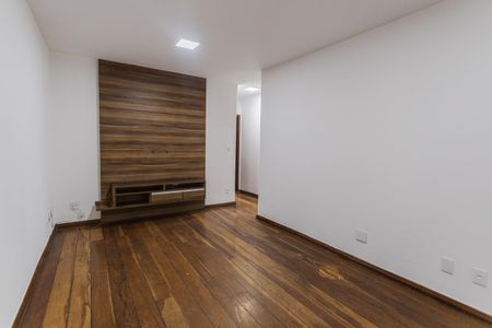 Sala de apartamento para alugar com 3 quartos, 93m² em Palmares, Belo Horizonte
