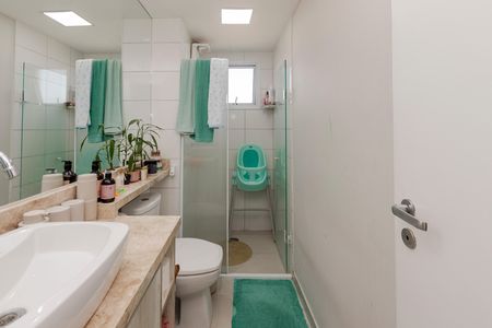 Apartamento à venda com 52m², 2 quartos e 1 vaga Apartamento à venda com 52m², 2 quartos e 1 vagaBanheiro