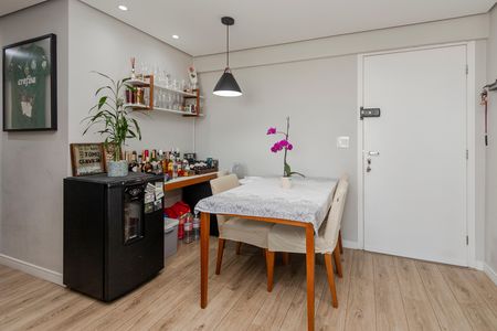 Apartamento à venda com 52m², 2 quartos e 1 vaga Apartamento à venda com 52m², 2 quartos e 1 vagaSala