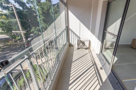 Studio para alugar com 30m², 1 quarto e sem vaga Studio para alugar com 30m², 1 quarto e sem vagaVaranda