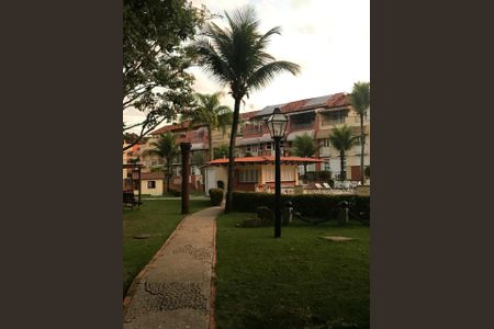 Casa de condomínio à venda com 212m², 4 quartos e 2 vagasÁrea externa