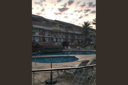 Casa de condomínio à venda com 212m², 4 quartos e 2 vagasÁrea externa