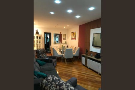 Sala  de casa de condomínio à venda com 4 quartos, 212m² em Recreio dos Bandeirantes, Rio de Janeiro