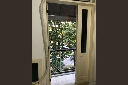 Casa de condomínio à venda com 212m², 4 quartos e 2 vagasQuarto
