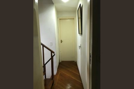 Escada de casa de condomínio à venda com 4 quartos, 212m² em Recreio dos Bandeirantes, Rio de Janeiro