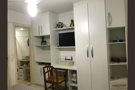 Casa de condomínio à venda com 212m², 4 quartos e 2 vagasCozinha