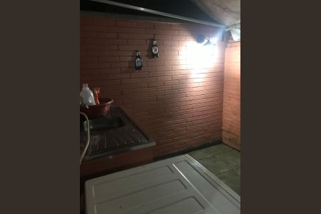 Casa de condomínio à venda com 212m², 4 quartos e 2 vagasVaranda